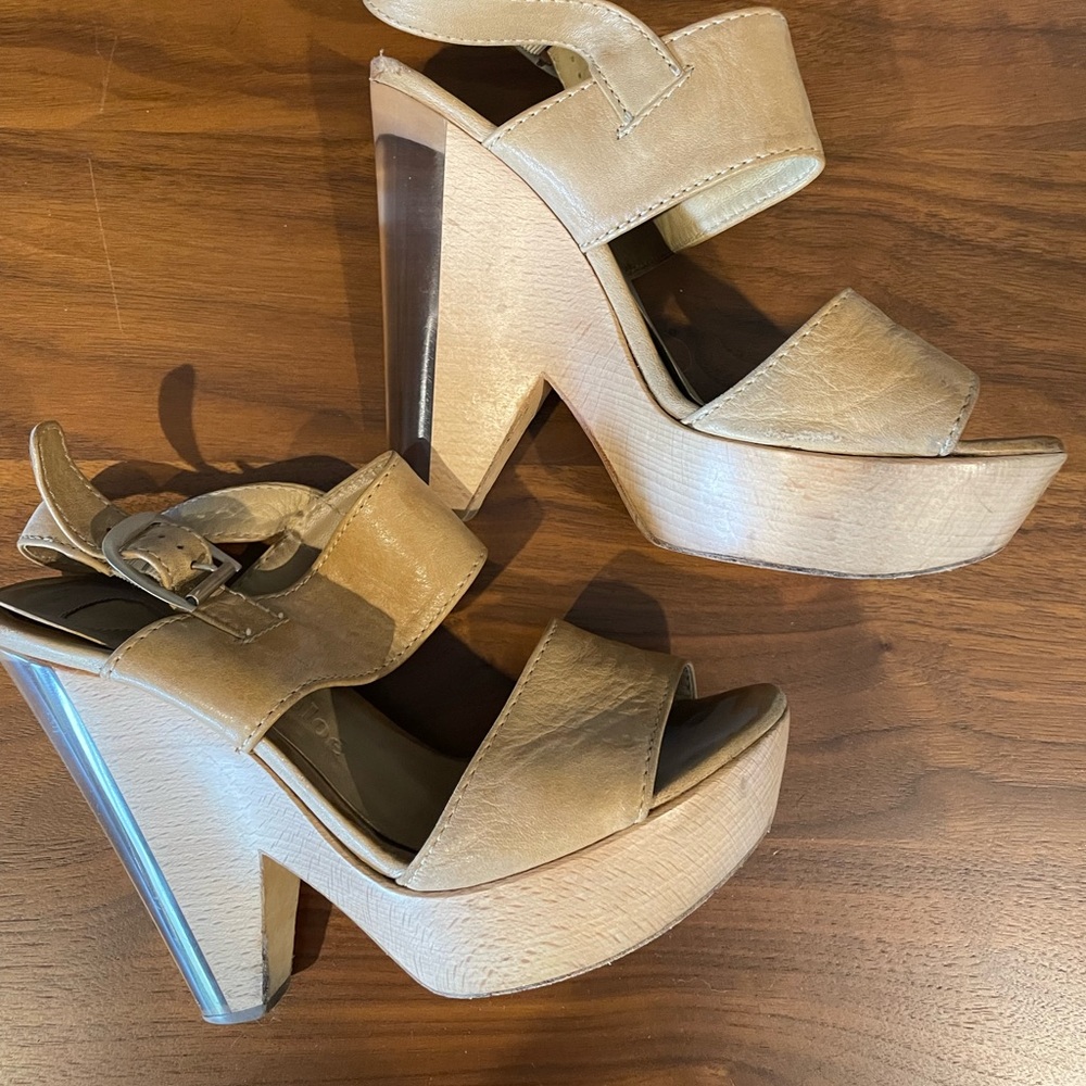 Chloe Wooden Lucite Wedge, Authentic, Size 38